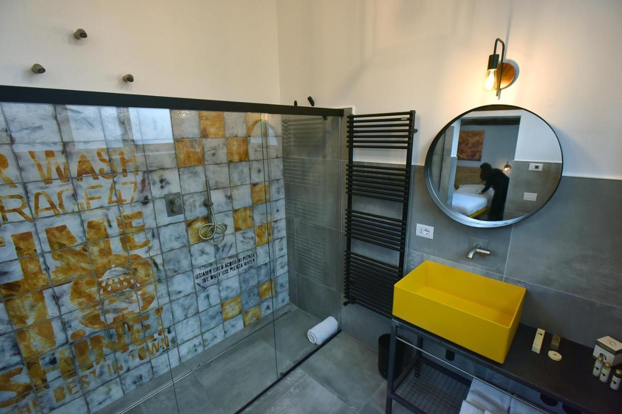 Garage47 Storica Officina Meccanica Loft B&B In Пиенца Екстериор снимка