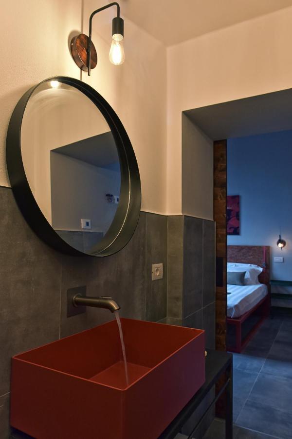 Garage47 Storica Officina Meccanica Loft B&B In Пиенца Екстериор снимка