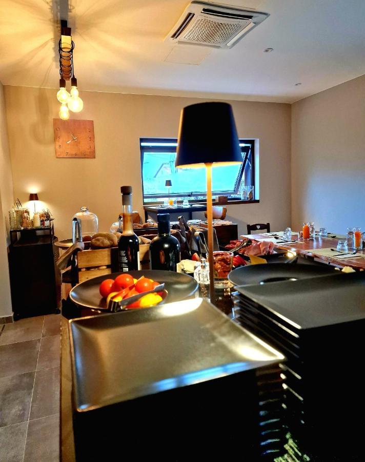 Garage47 Storica Officina Meccanica Loft B&B In Пиенца Екстериор снимка